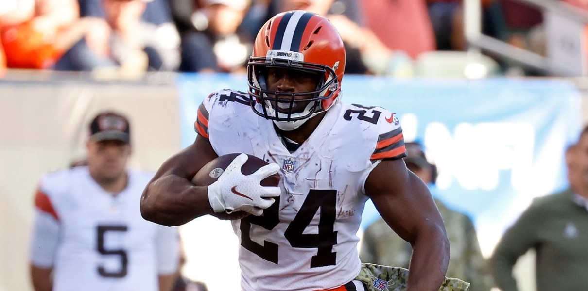 Fantasy Football Rankings: Nick Chubb Stands Steady in PPR Top 10 -  Bleacher Nation