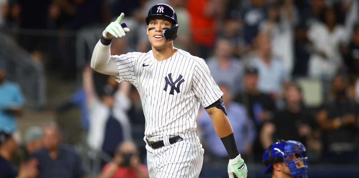 Aaron Judge robs Shohei Ohtani of homer, then hits dinger of his
