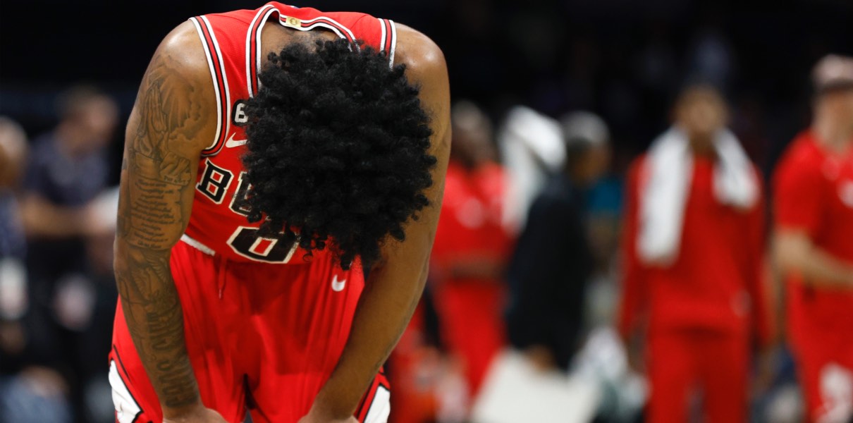 It's Time for the Chicago Bulls' Front Office to Accept Defeat