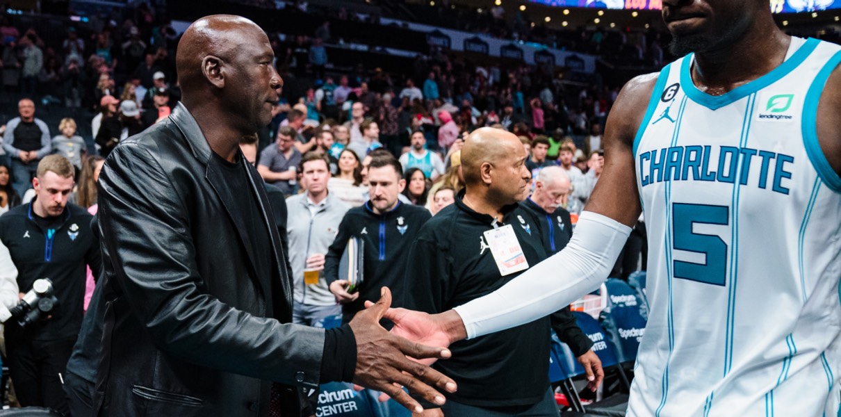Report: Michael Jordan finalizing sale of Charlotte Hornets to