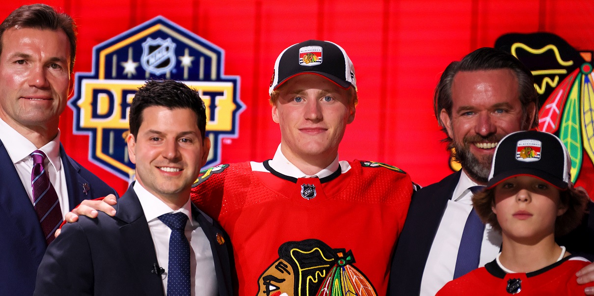 A Possibly Too Early Projection of the Chicago Blackhawks 2021-22 Roster -  Bleacher Nation