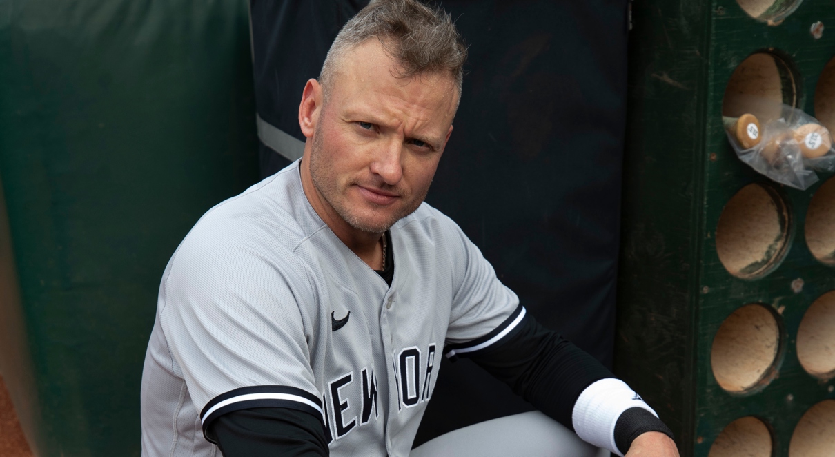 Brewers Reportedly Considering Signing Free Agent Third Baseman Josh  Donaldson (UPDATE: They're Doing It) - Bleacher Nation