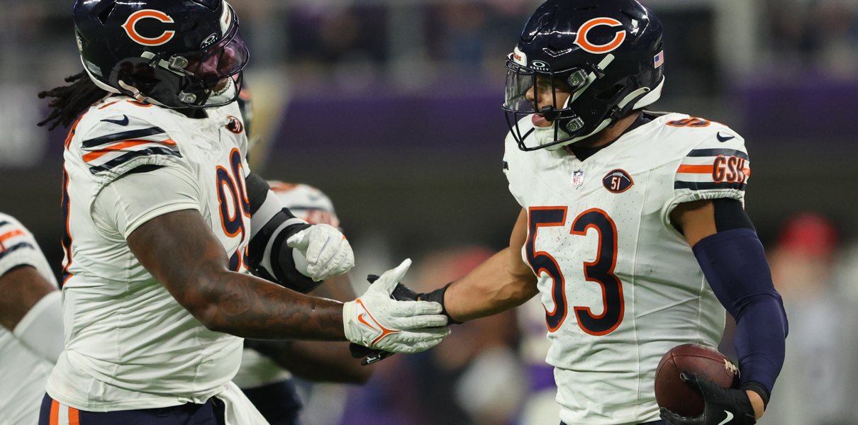 bears lb tj edwards was part of dinner with Caleb Williams