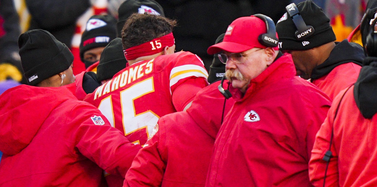 NFL News, Notes, and Quotes: Mahomes, Shanahan, Rooney Rule, More