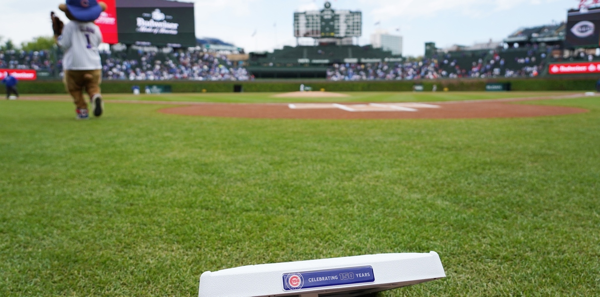 Cubs vs Cardinals at Wrigley Field (with Playoff Implications) Over Fourth of July Weekend? That’s ‘Murica Cubs vs Cardinals at Wrigley Field (with Playoff Implications) Over Fourth of July Weekend? That’s ‘Murica