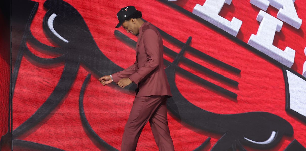 The NBA Media Have Mixed Emotions for Bulls 15th Pick Dailyn Swain!