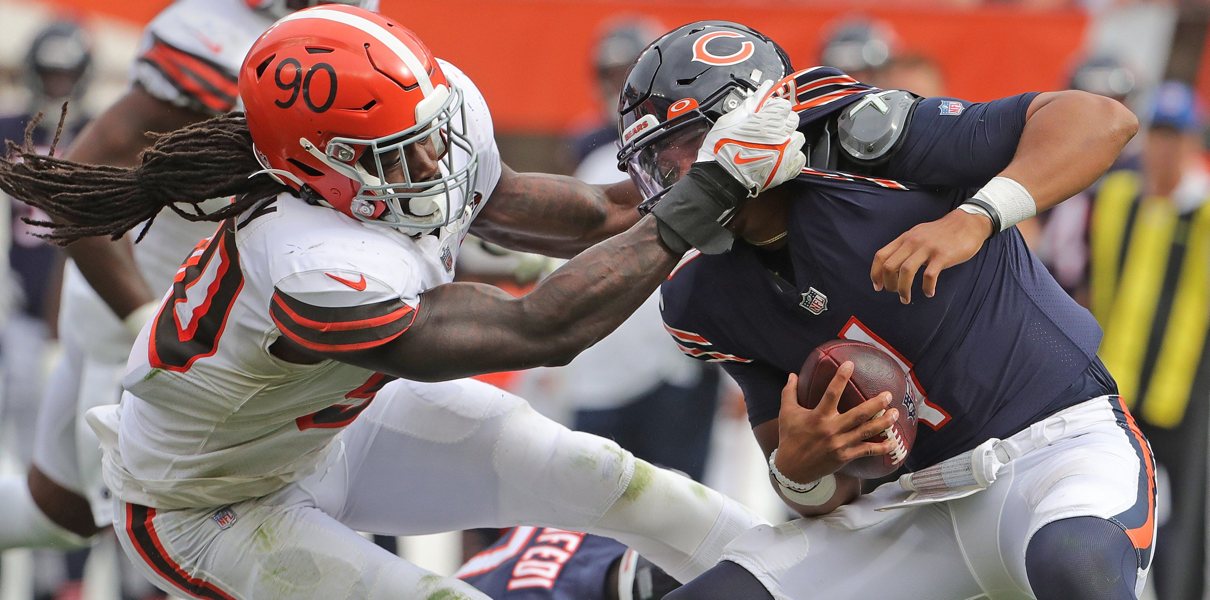 Should the Bears Sign Jadeveon Clowney?